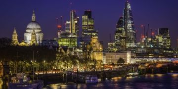 london nighttime skyline