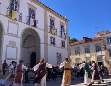 Historical reenactors in downtown Tomar.