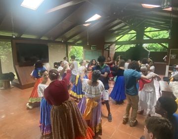 Students learn a traditional Costa Rican dance!