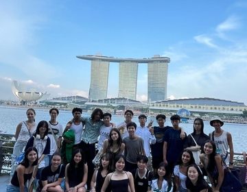 Group picture at the marina