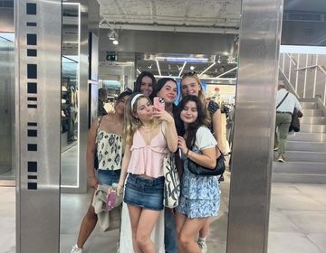 High School Semester Abroad Students in Spain smiling in mirror