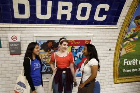 High school students in Paris subway