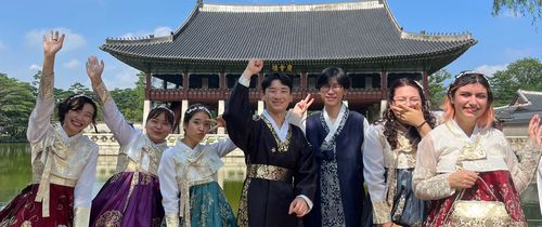 south korea students temple hanbok
