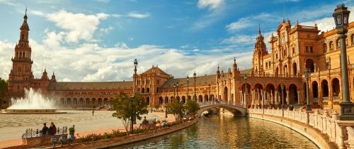 Seville Plaza de Espagna moat