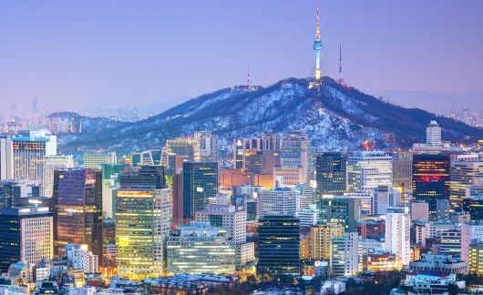 seoul mountain night time