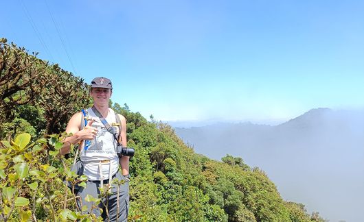 cloudforest abroad student