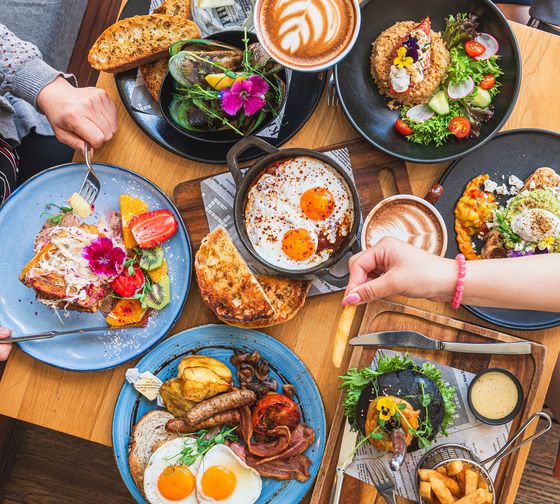 auckland brunch table