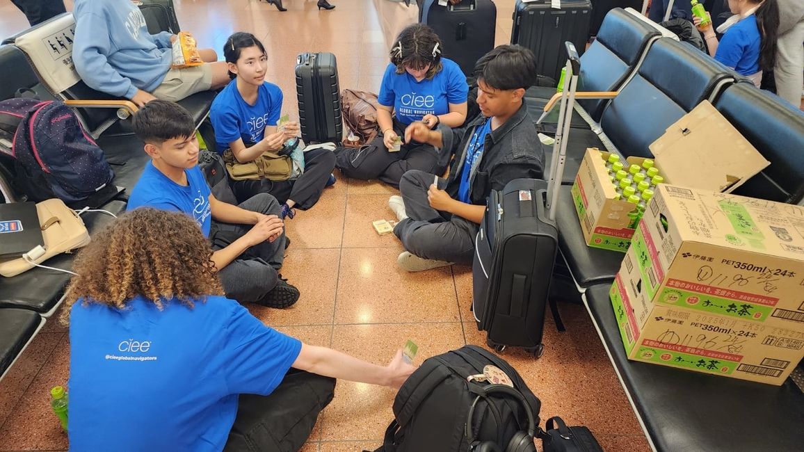 Student arriving at Haneda (HND)