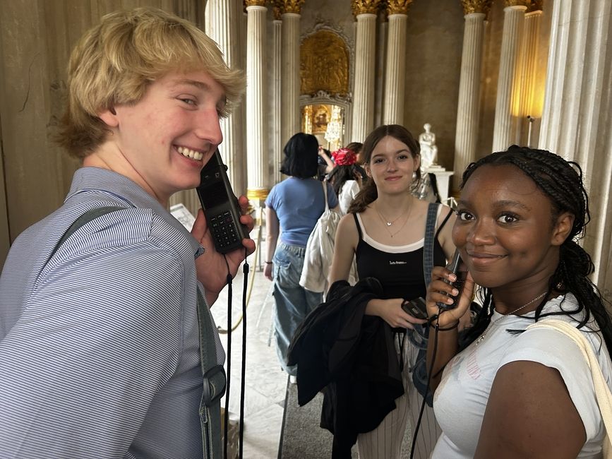 Enjoying the Palace with audio guides 