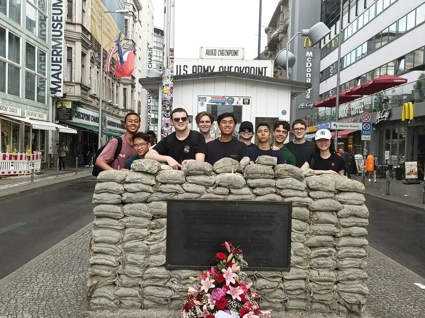 checkpoint charlie