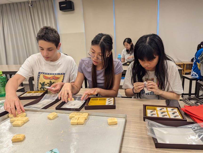 Final Step: Wrapping up the pineapple cakes.