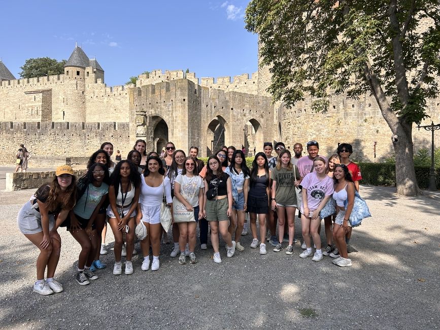 Group photo at entrance of Carcassonne