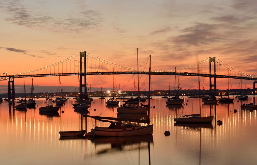 newport rhode island sunset with boats