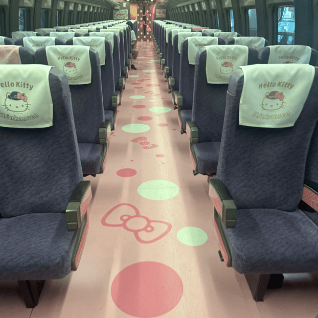 hello kitty train abroad japan