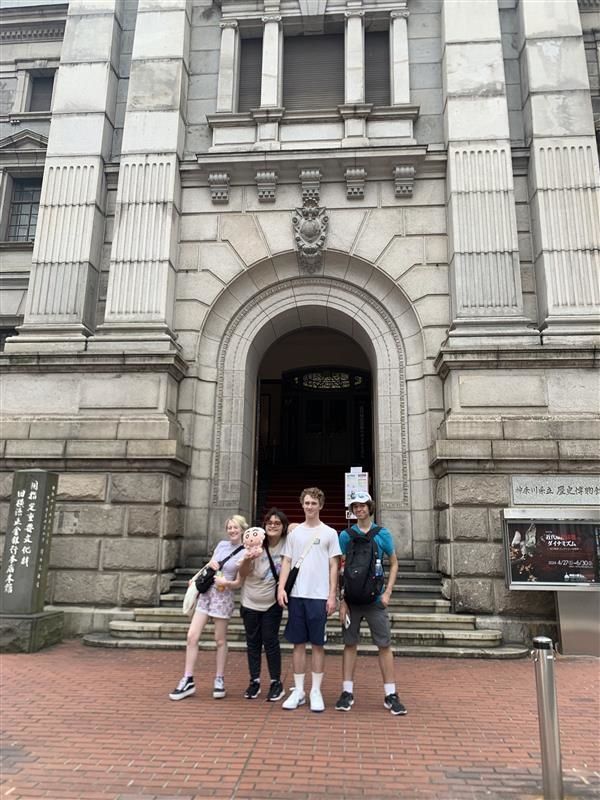 Students at the Kanagawa Prefecture Museum