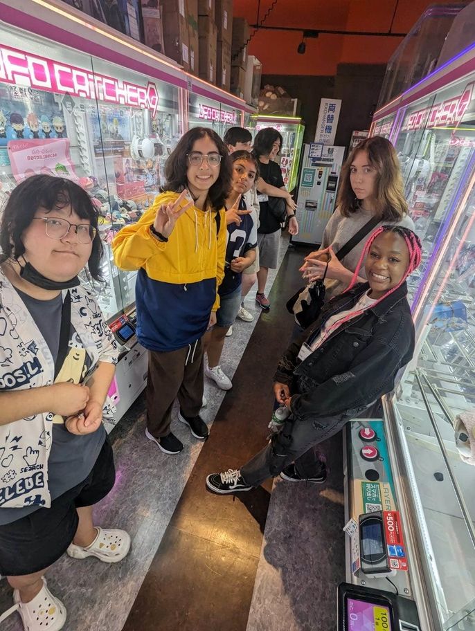Global Navigators hanging out at the Gigo Arcade which is located nearby our hostel.