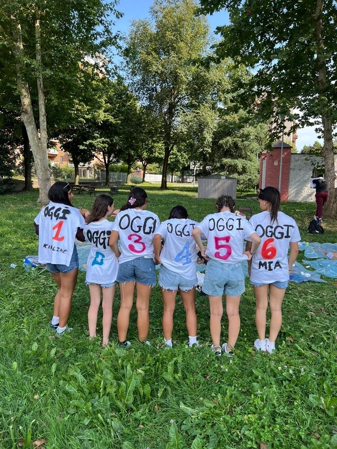 Students in t-shirts