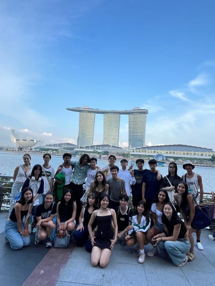 Group picture at the marina