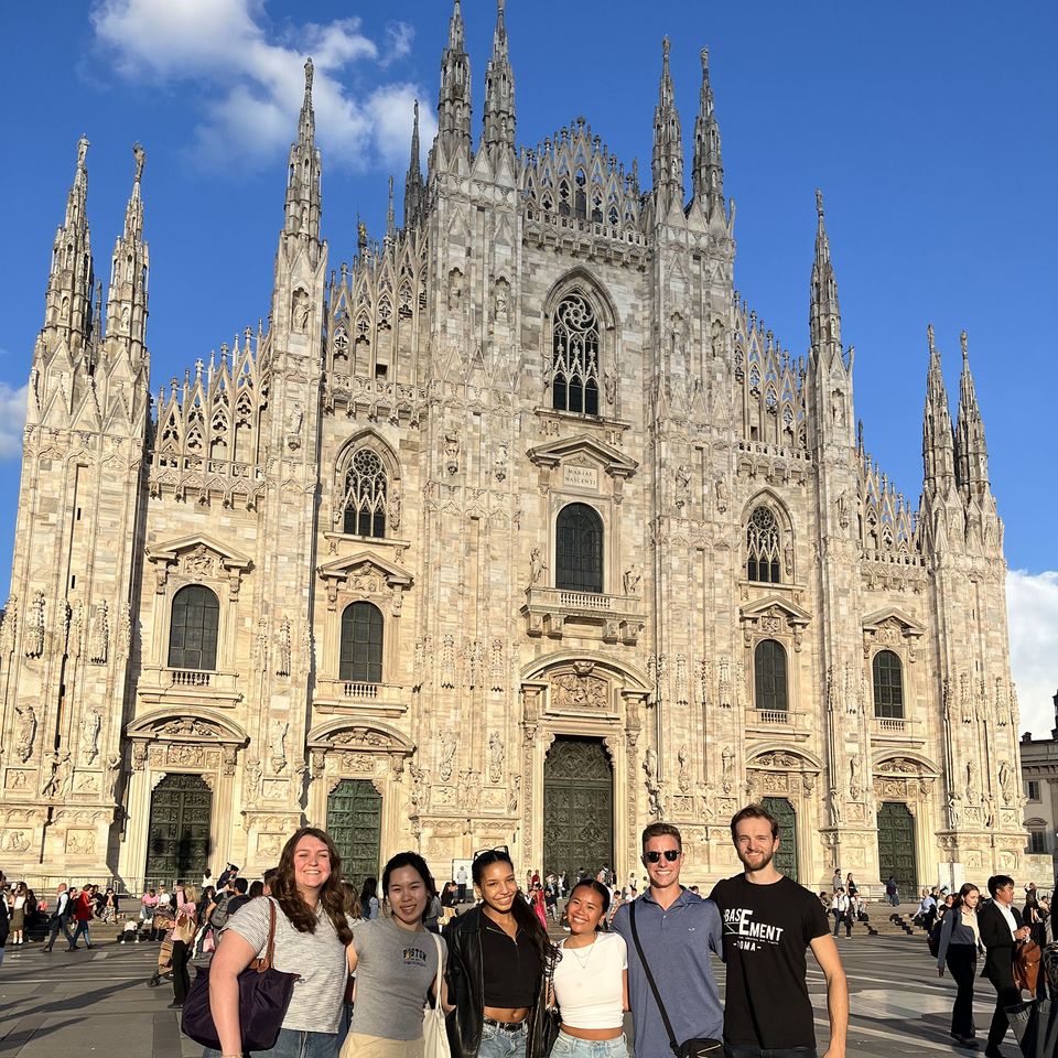 milan study abroad students cathedral